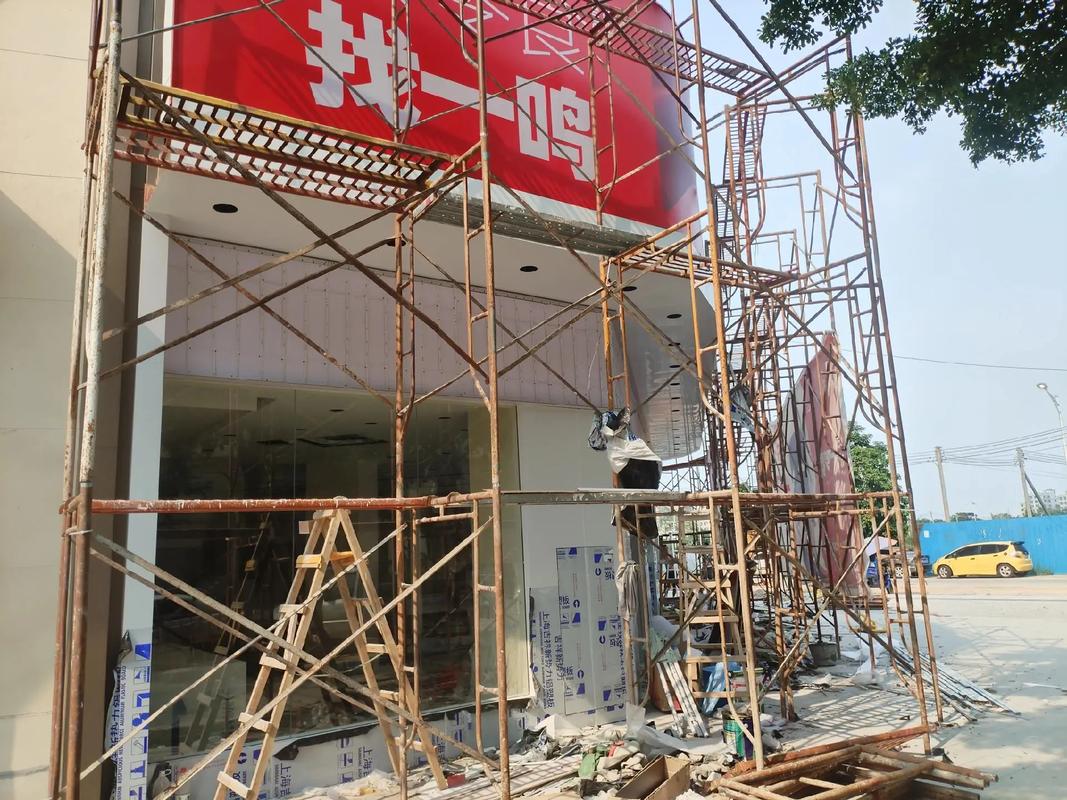鋁塑板門(mén)頭與3M卡布燈箱 現(xiàn)代廣告設(shè)計(jì)中的品質(zhì)標(biāo)桿